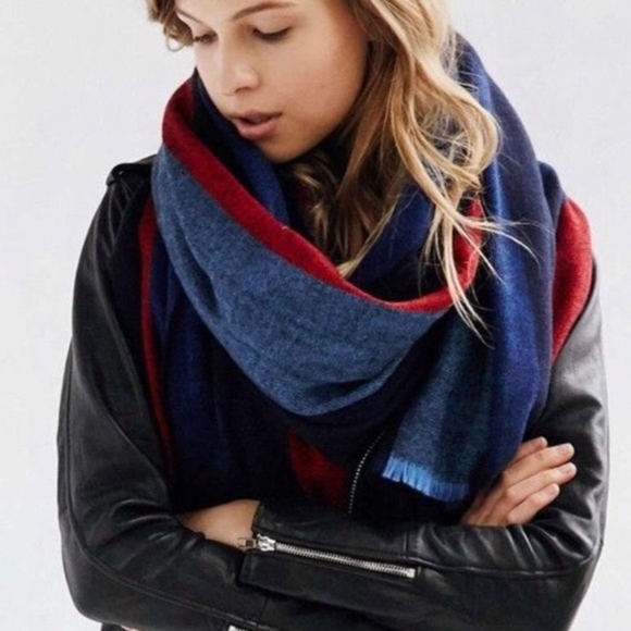 Urban Outfitters Accessories - NWOT Urban Outfitters BDG Oversized Plaid Scarf